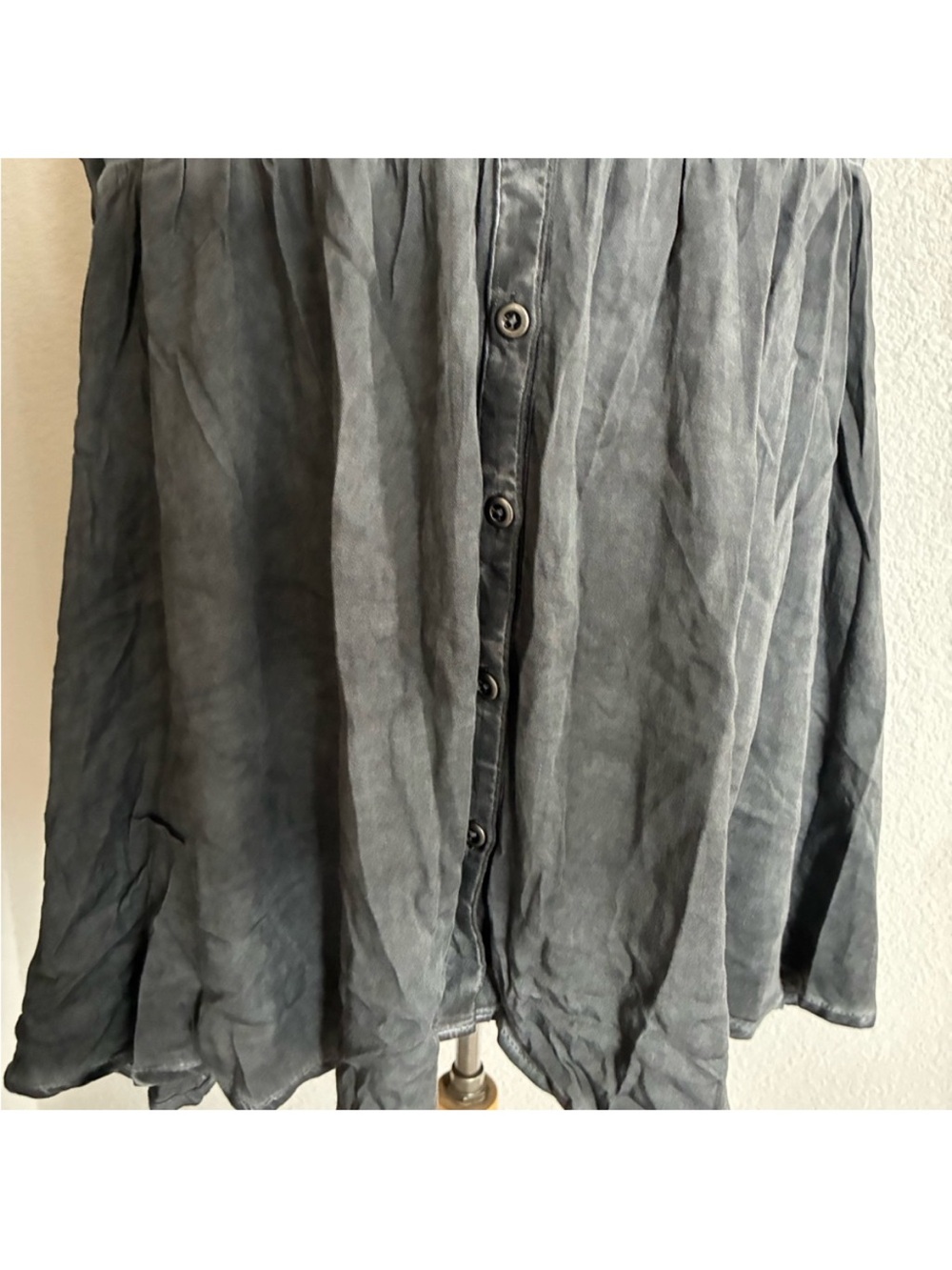 Torrid button down tank - Picture 2 of 6